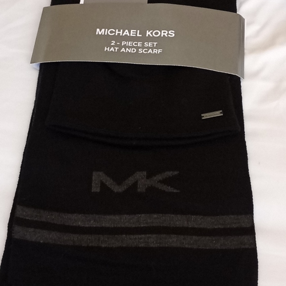 Michael kors men 2 piece set